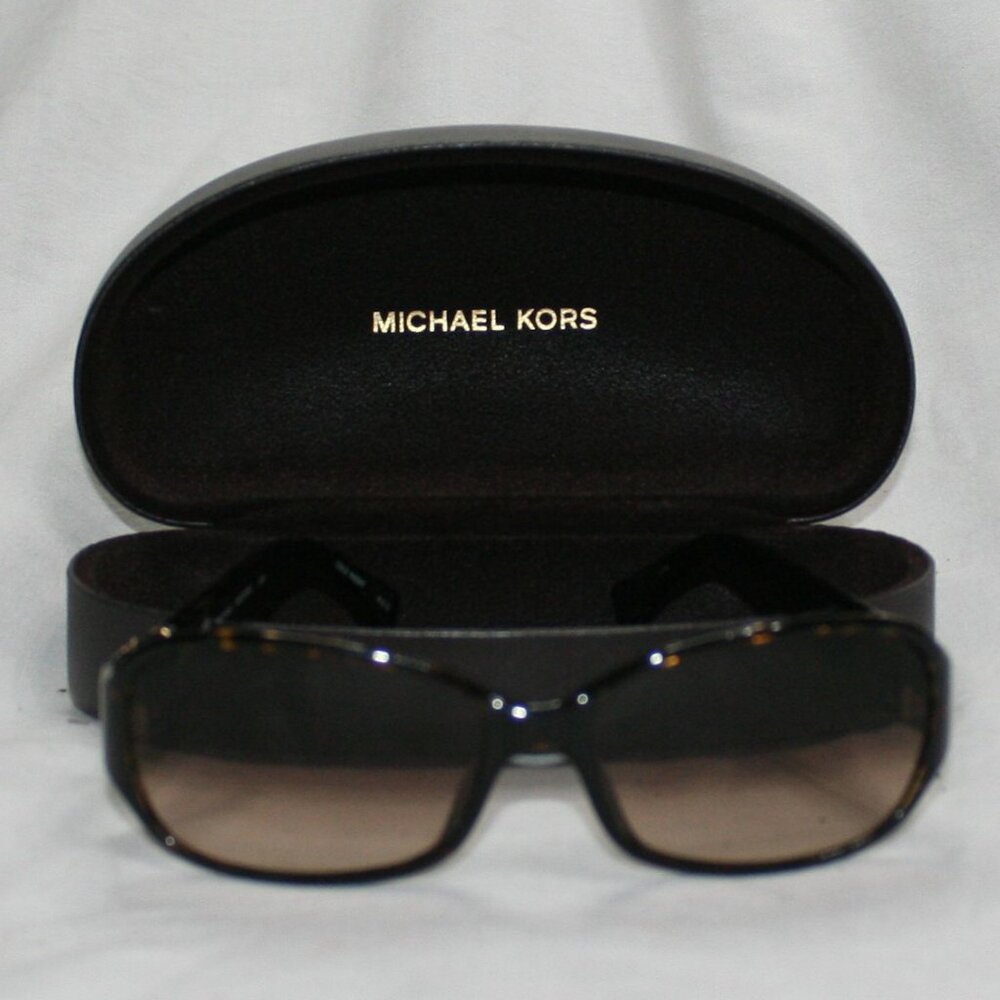 Vintage Ladies Michael Kors Sunglasses - Model M2755S - Picture 7 of 8